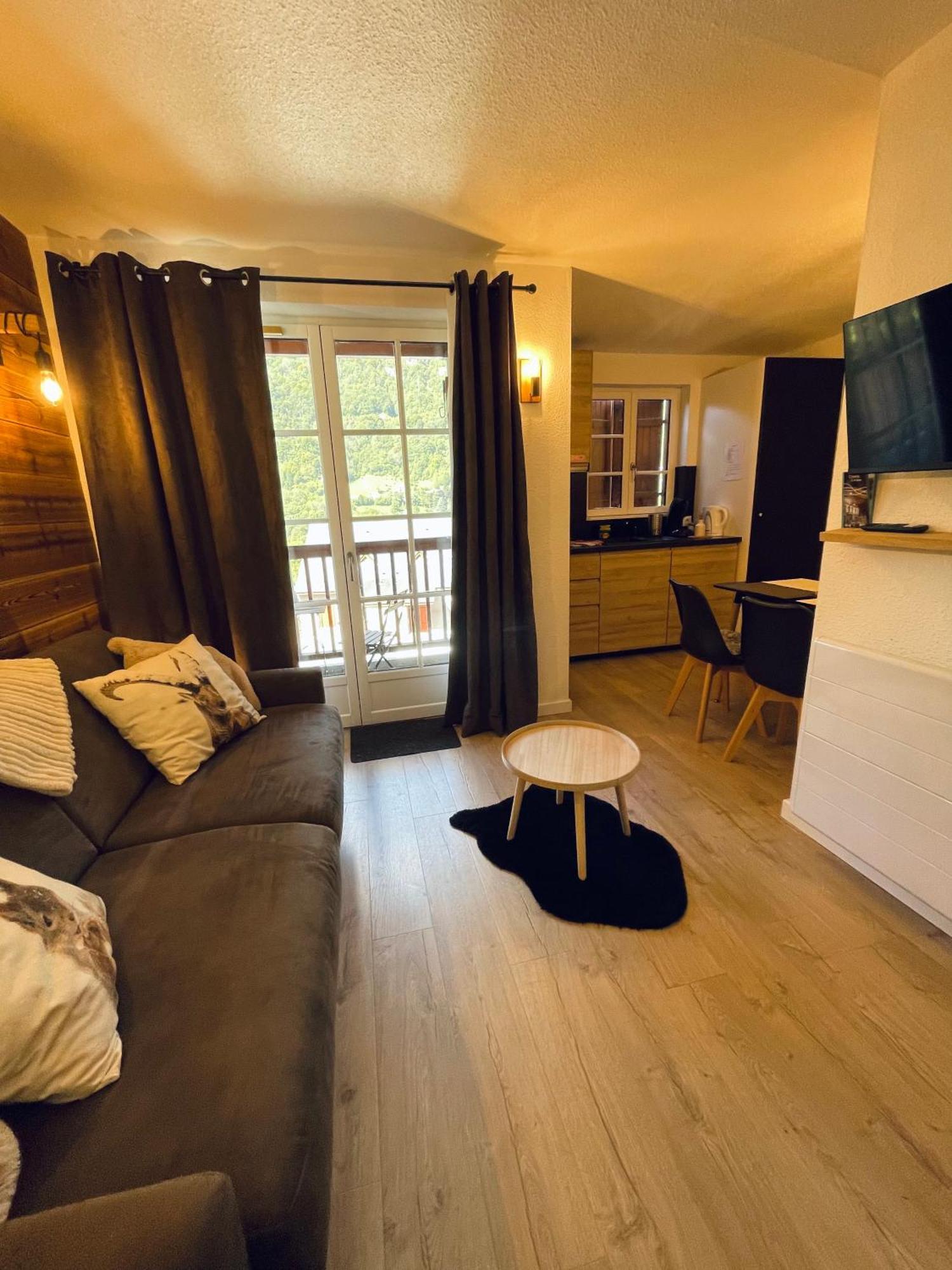 "La Cle Doree" Appartement Balcon Ensoleille Vue Montagne Wifi Cauterets Ngoại thất bức ảnh
